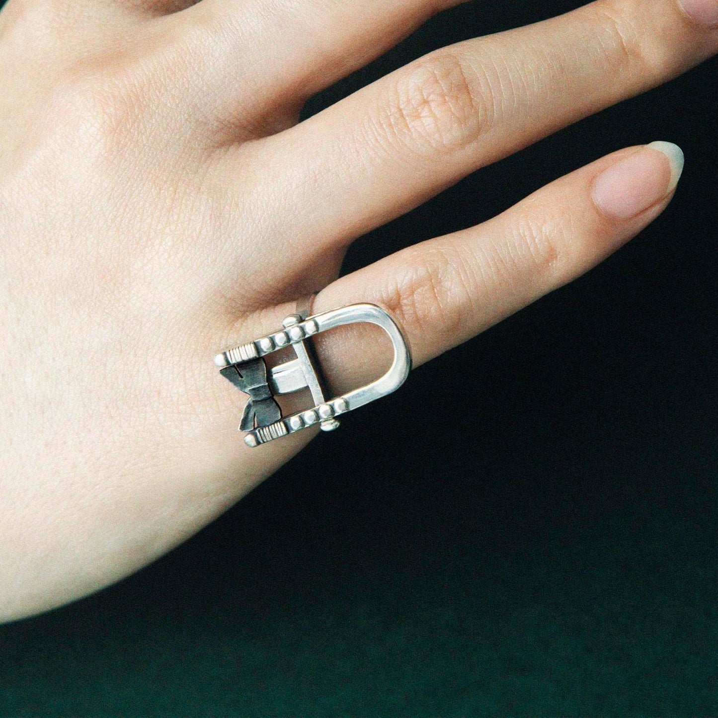 "Cut ties with" - Ring