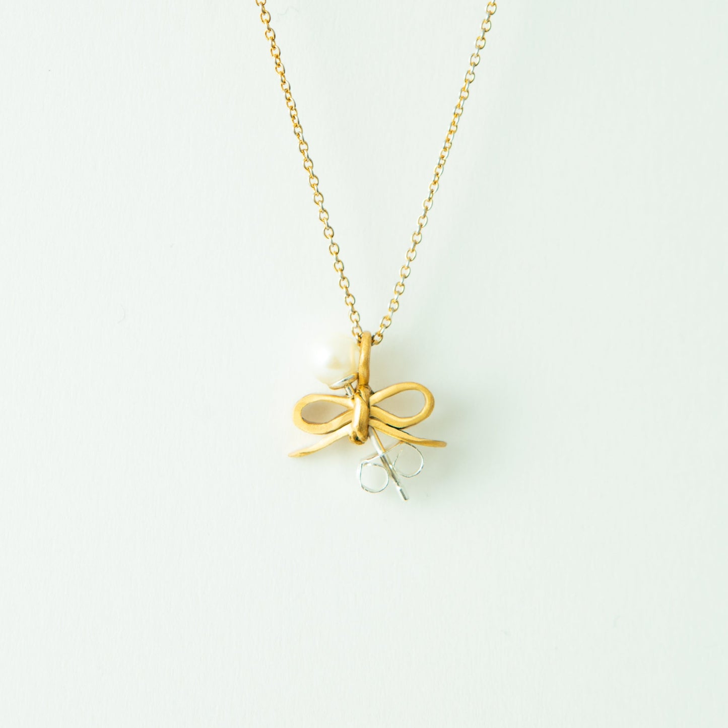 “Through the Ribbon” - Necklace & Pierce〈Gold Series〉