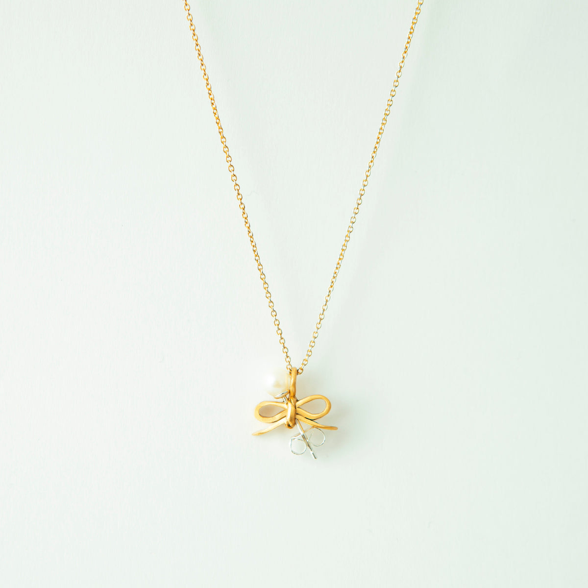 “Through the Ribbon” - Necklace & Pierce〈Gold Series〉
