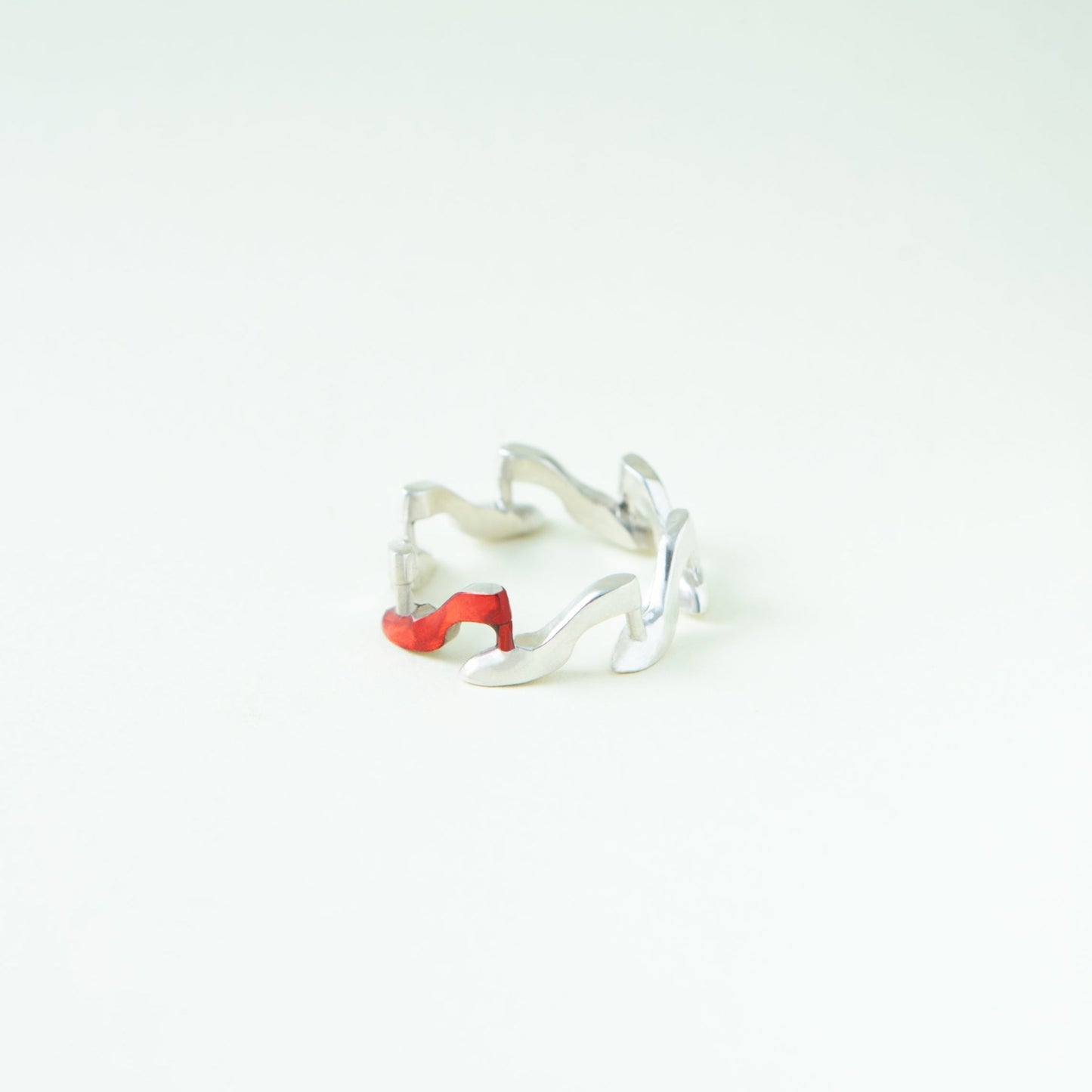 “Lonely” - Ring