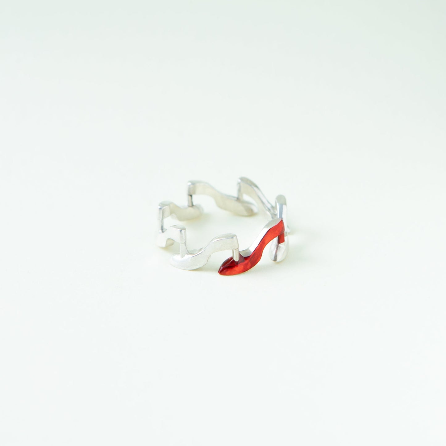“Lonely” - Ring