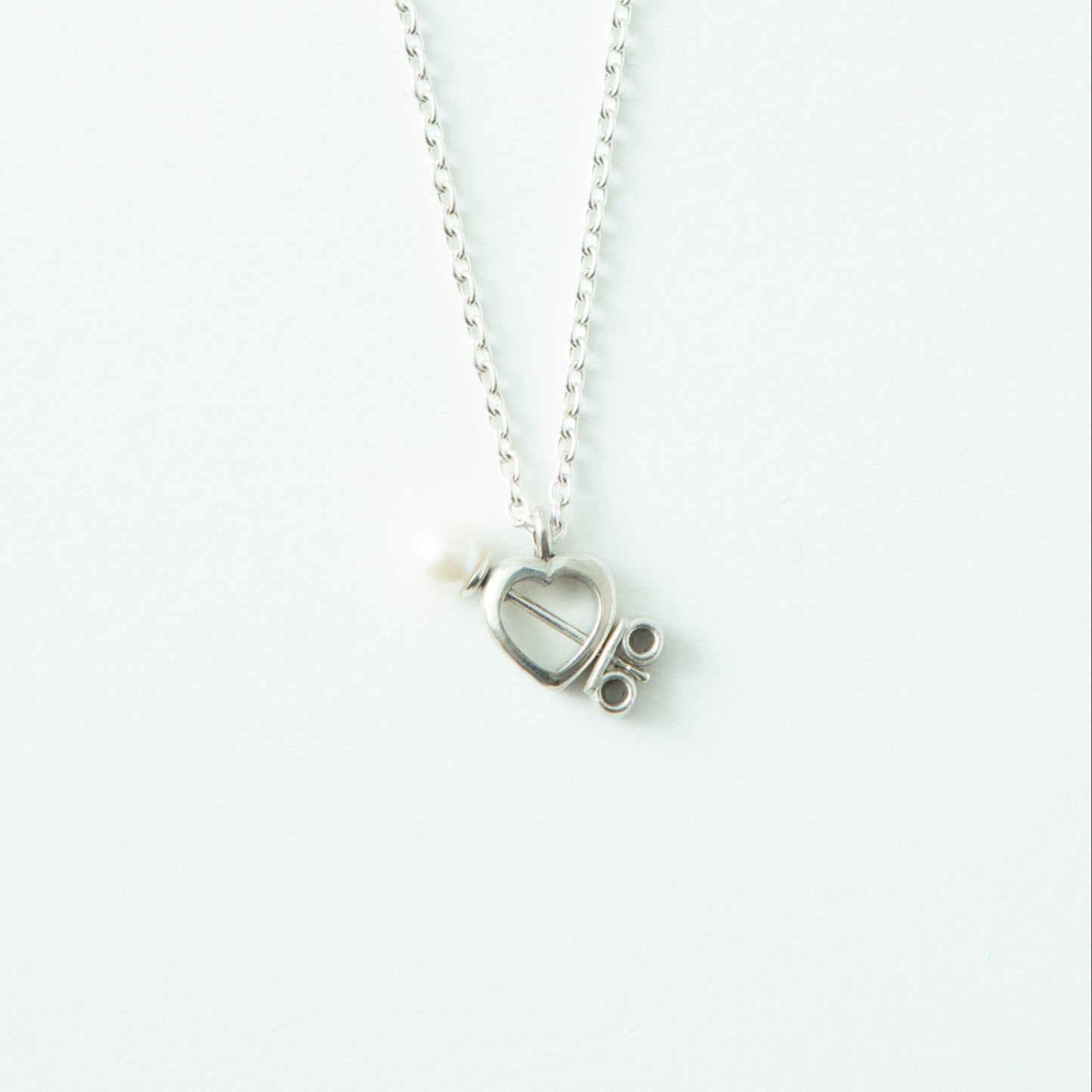 "Through the Heart -Pearl-" - Necklace&Pierce