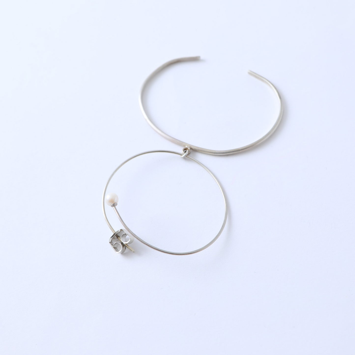 “Innocent Piercing” - Bangle