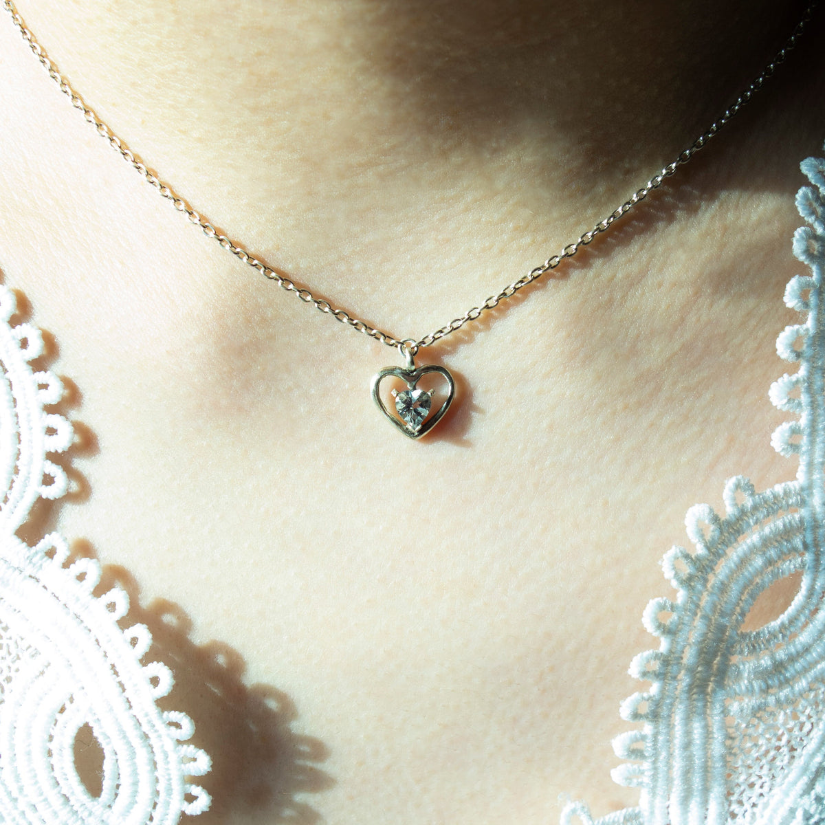 "Hold Innocence -Blue Topaz-" Necklace