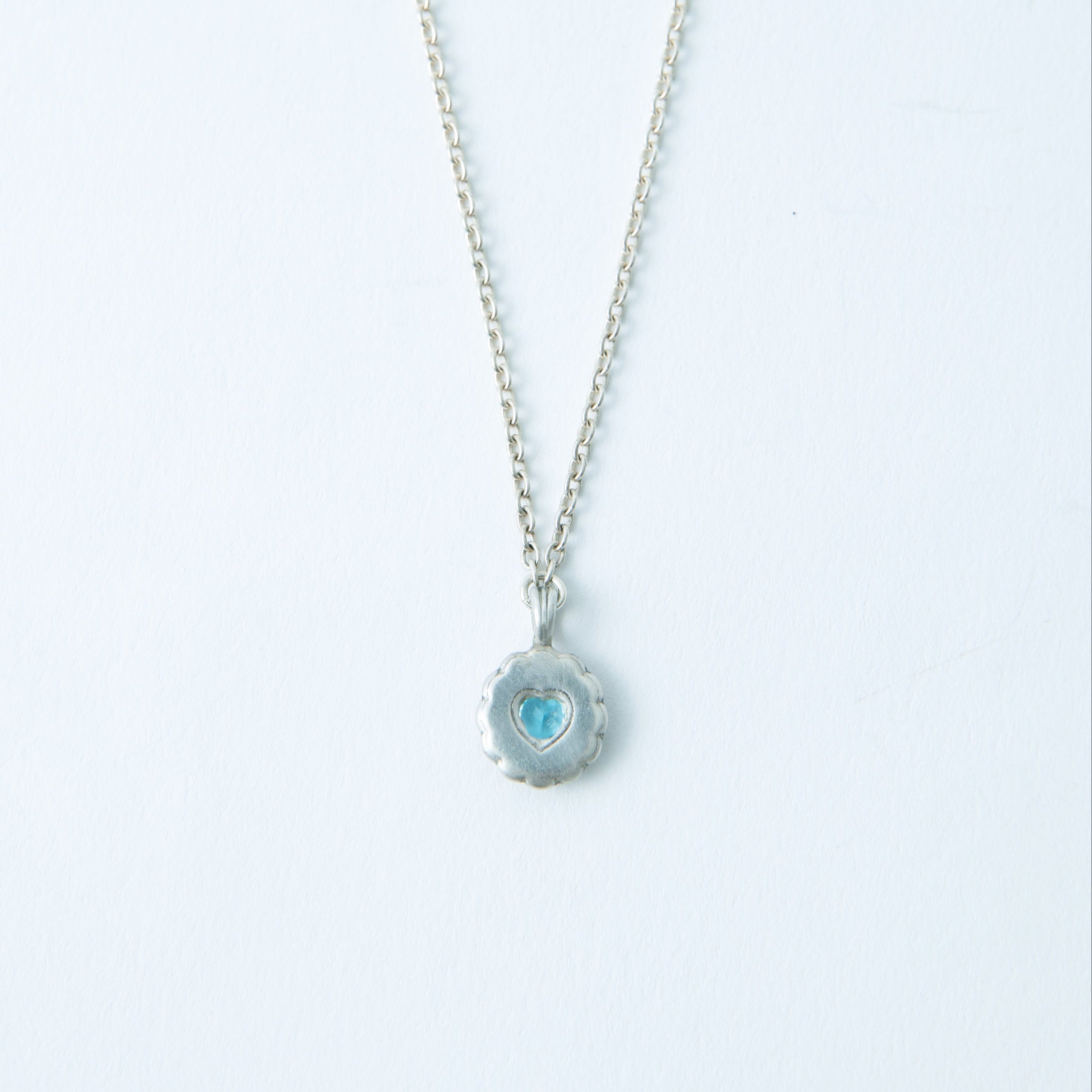 Hold Innocence -Blue Topaz-